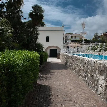 Hotel Maria Teresa Vendicio
