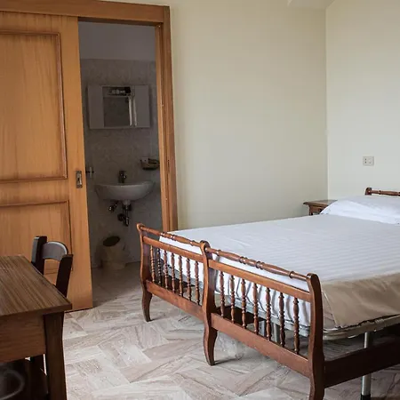 Maria Teresa Hotel
